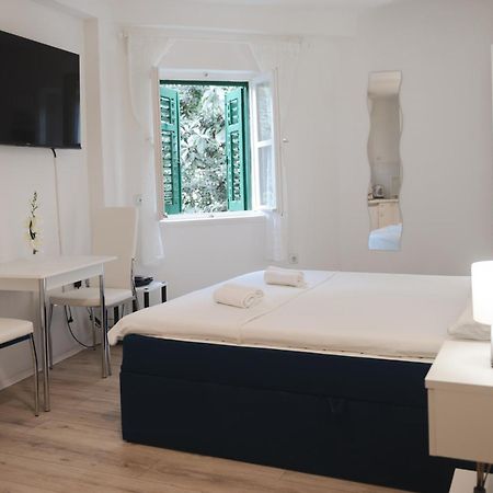 Apartment Marinis Σπλιτ Εξωτερικό φωτογραφία